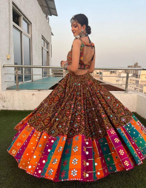 brown choli - butter crep | size - unstitch upto 44 | lehenga - butter crep | stitching  - semi stitched upto 44 | flair - 4 m with canvas | dupatta - butter crep with digital printed fancy lace fabric digital printed work festive 