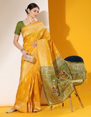 yellow raw silk two tone weaving saree with antique design & exclusive contrast woven pallu with contrast blouse piece  fabric weaving  work wedding 