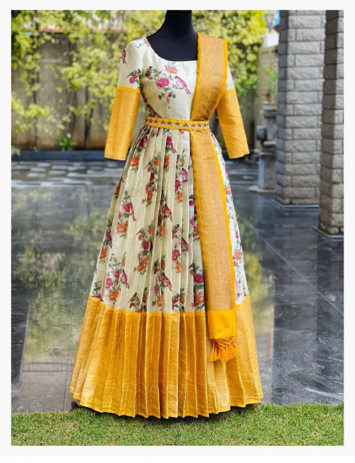 Latest Anarkali Banarasi Gown Design With Weaving Work 2022